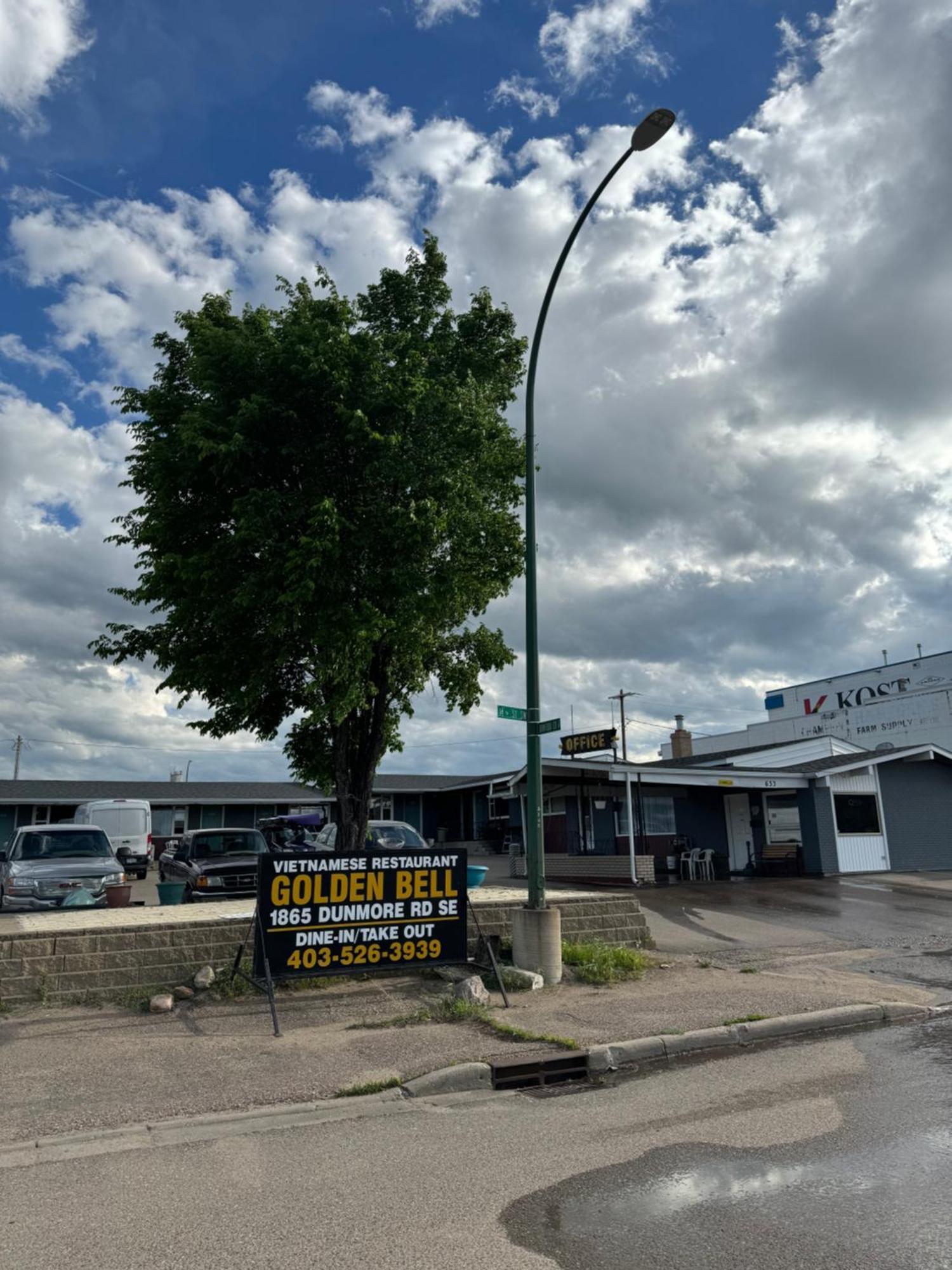 Ace Crown Motel Medicine Hat Buitenkant foto